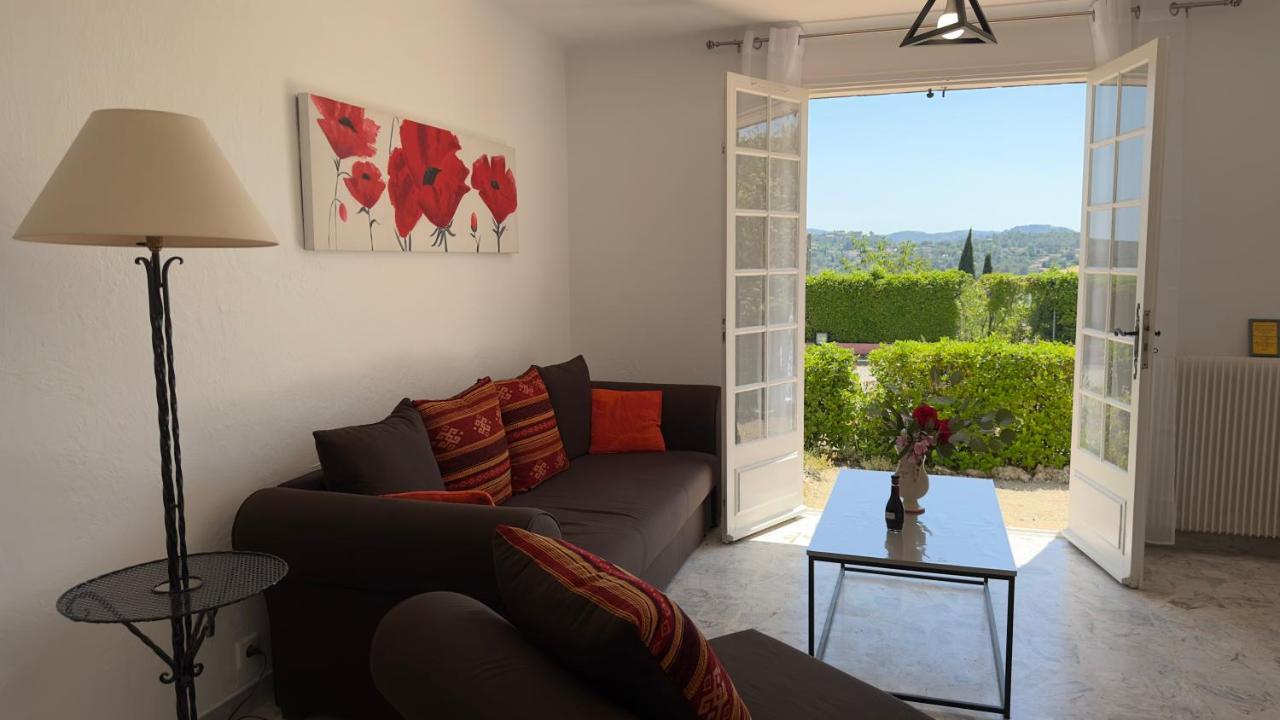 Villa Entiere Au Calme Dans Village Provencal Peymeinade Exterior foto